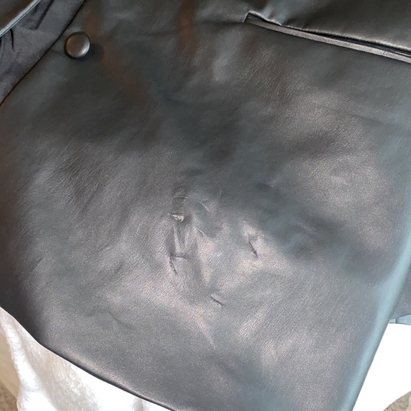 Faux leather oversized blazer - Picture 5 of 5